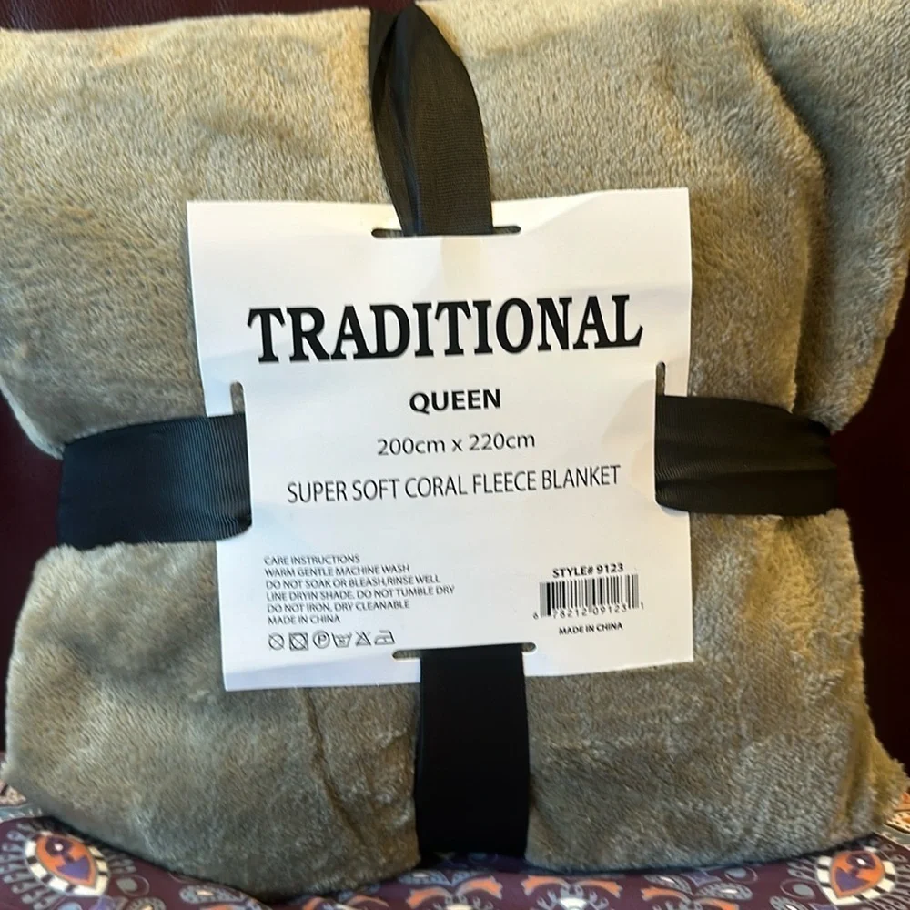 Queen Traditional Blanket Super Soft Coral Fleece Natural Almond